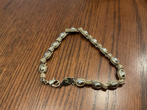 VIDA JEWELS Signed Gold Silver Tone Tennis Bracelet 7.5" Oval Link - Picture 2 of 3