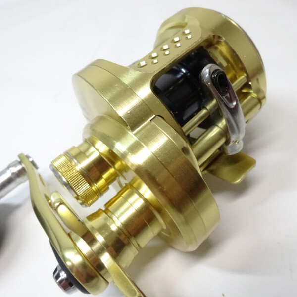 リール SHIMANO 15 OCEA CONQUEST 200HG s-l400.png