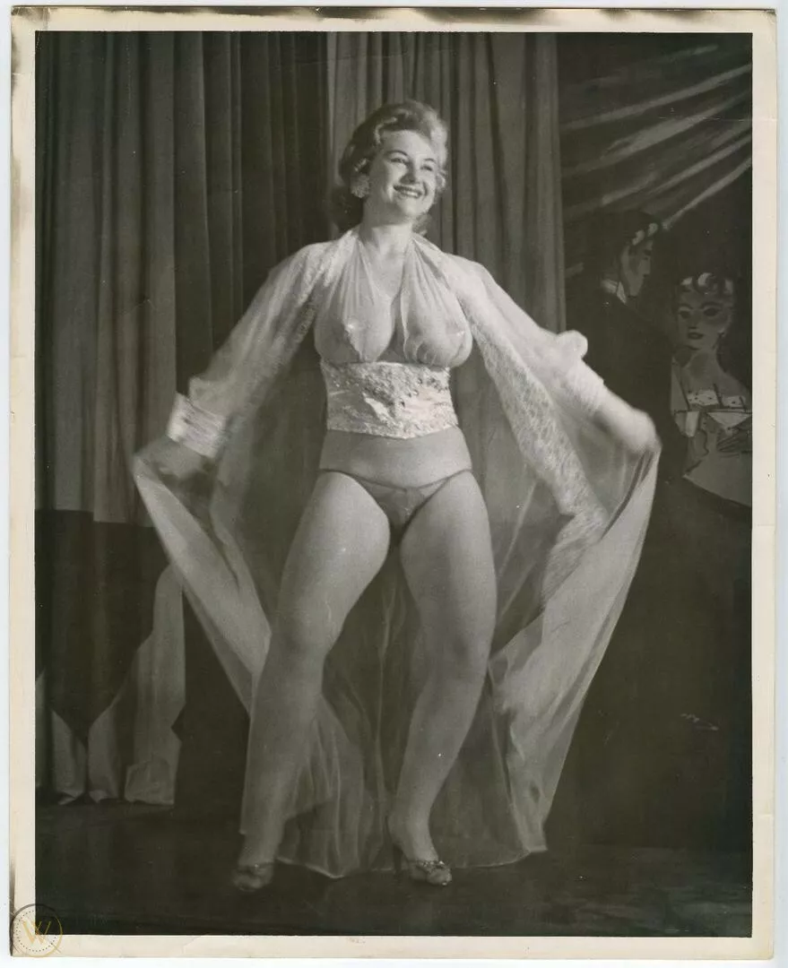 Burlesque, Strippers, Nude Ladies Vintage Photo Re-Print High quality, 708  | eBay