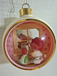 Vintage American Greetings Strawberry Shortcake 1984 Diorama Ornament Rare 