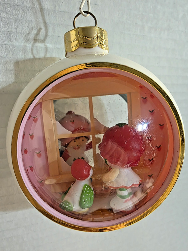 Vintage American Greetings Strawberry Shortcake 1984 Diorama Ornament Rare 