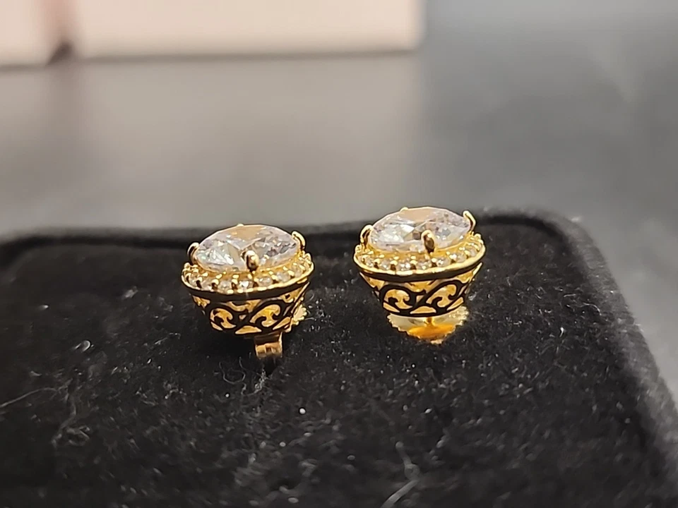Aretes Vanna K blanco circonita cúbica de oro amarillo de 18 k sobre plata de ley 6,53 ctw JTV Foto 2 de 4
