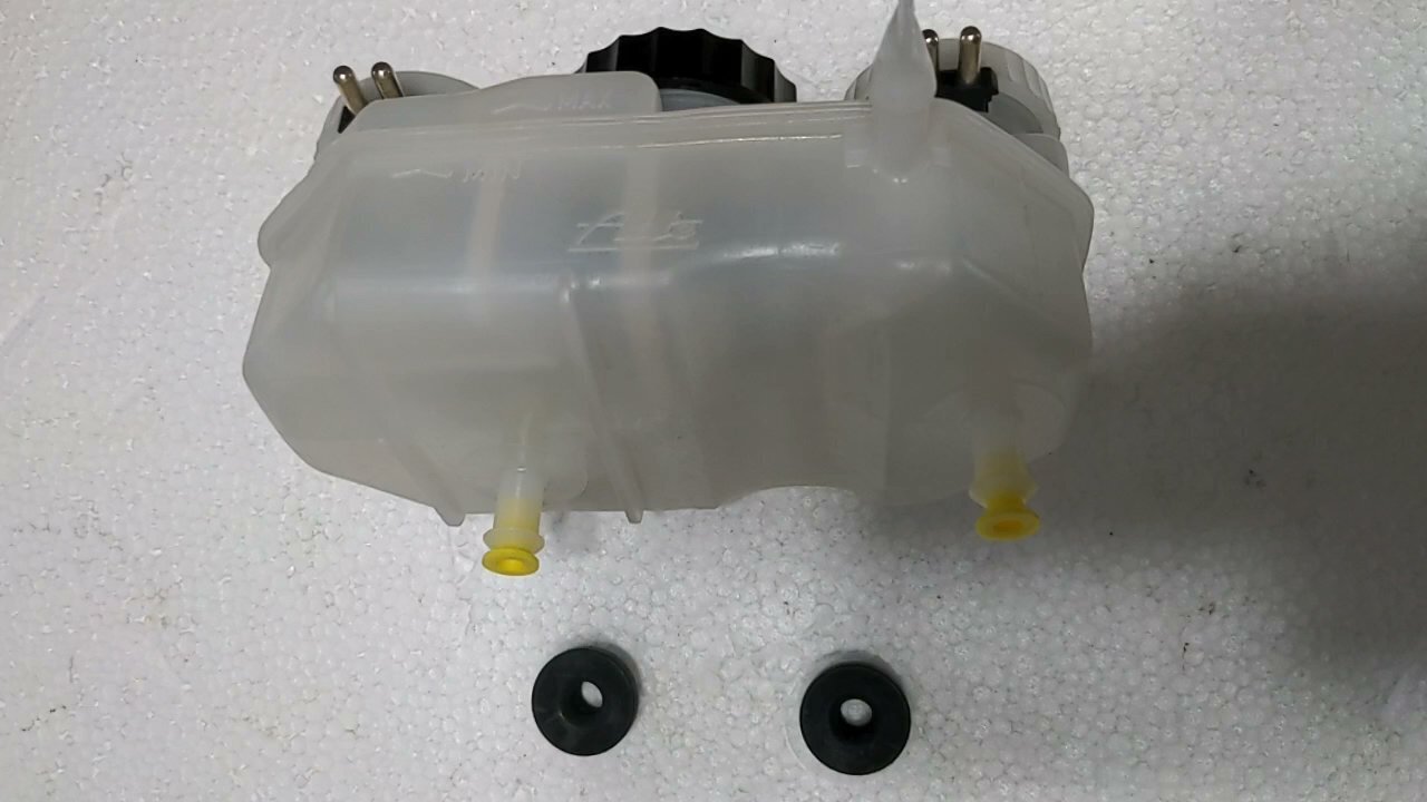 ECP FERRARI 308 81 USA PARTS BRAKE master cylinder FLUID RESERVOUR NEW 108802...