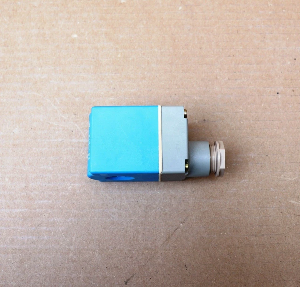 DANFOSS 018Z6189 COIL - Image 2 of 4