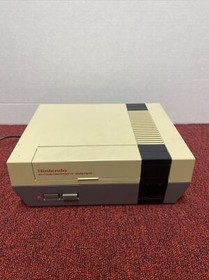 Vintage Original Nintendo NES Power Set Video Game Console 2 Controllers & Box