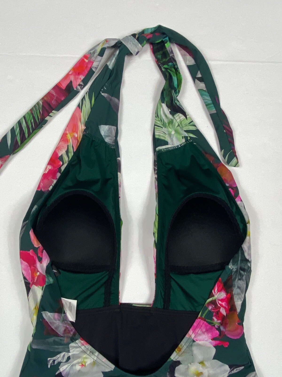 LA BLANCA Beyond The Jungle Plunge One Piece Swimsuit… Gem