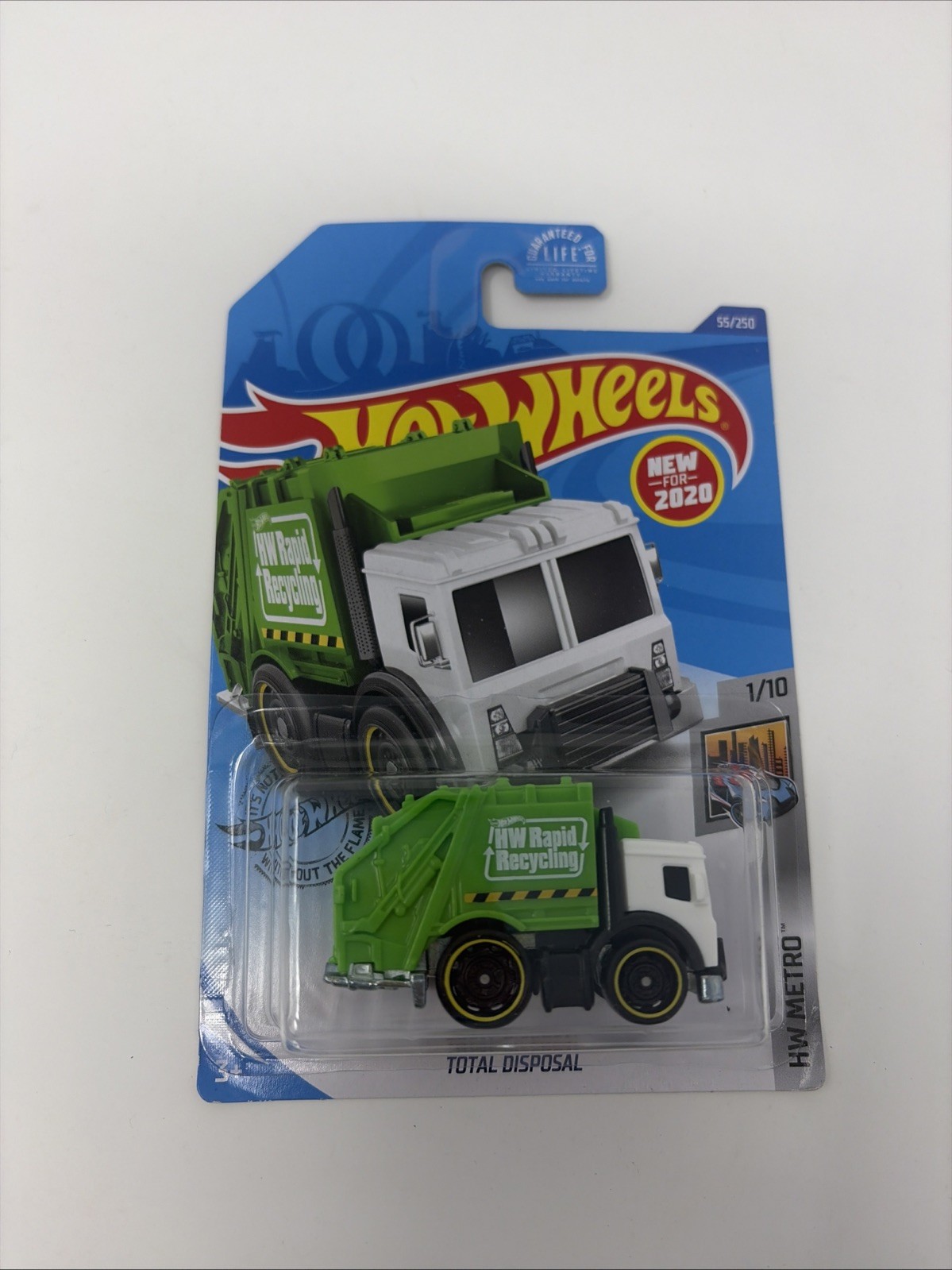 2020 Hot Wheels TOTAL DISPOSAL White-Green w/Black DD8 Spokes #55 HW Metro 1/10