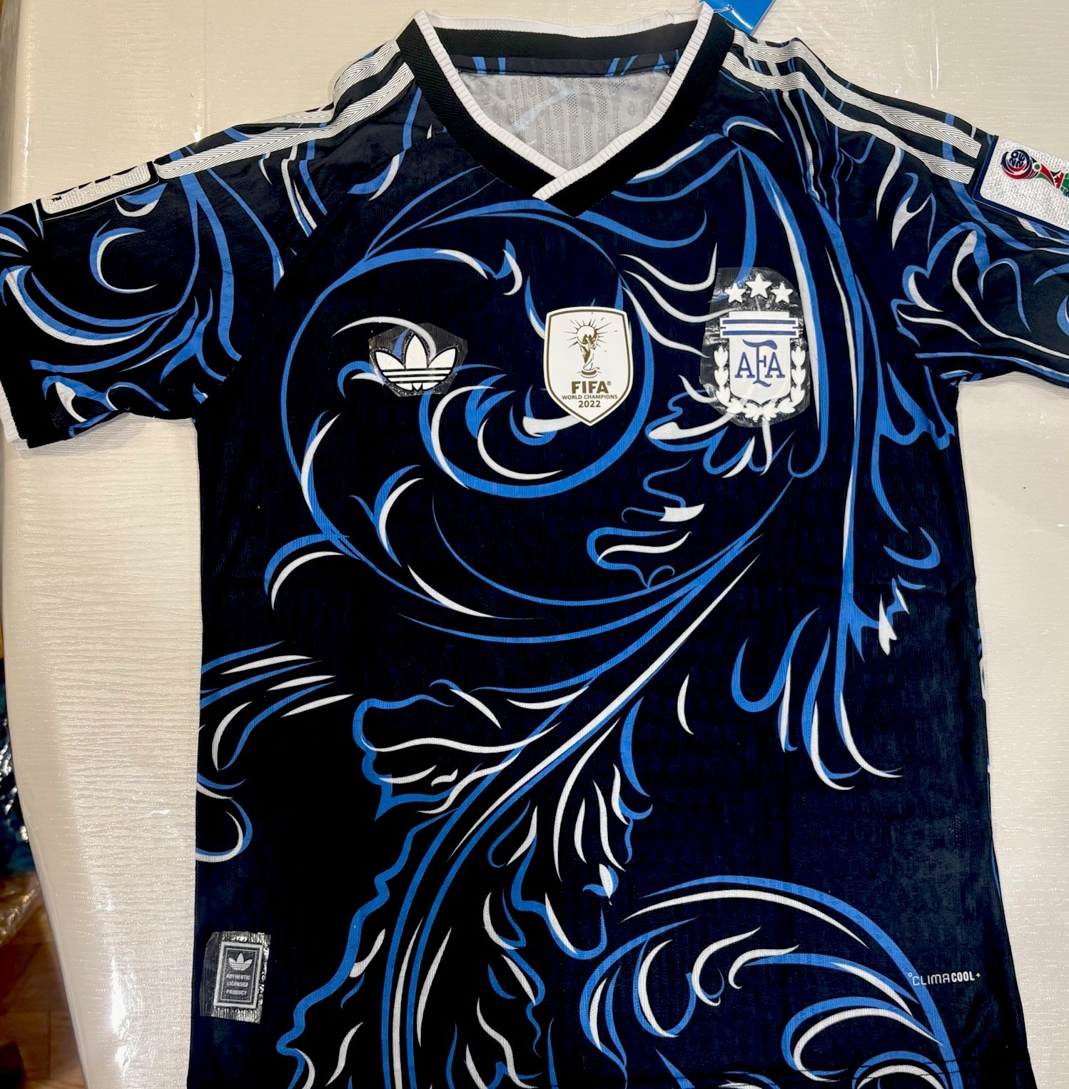 Argentina Away Soccer Football World Cup  size LARGE Navy blue