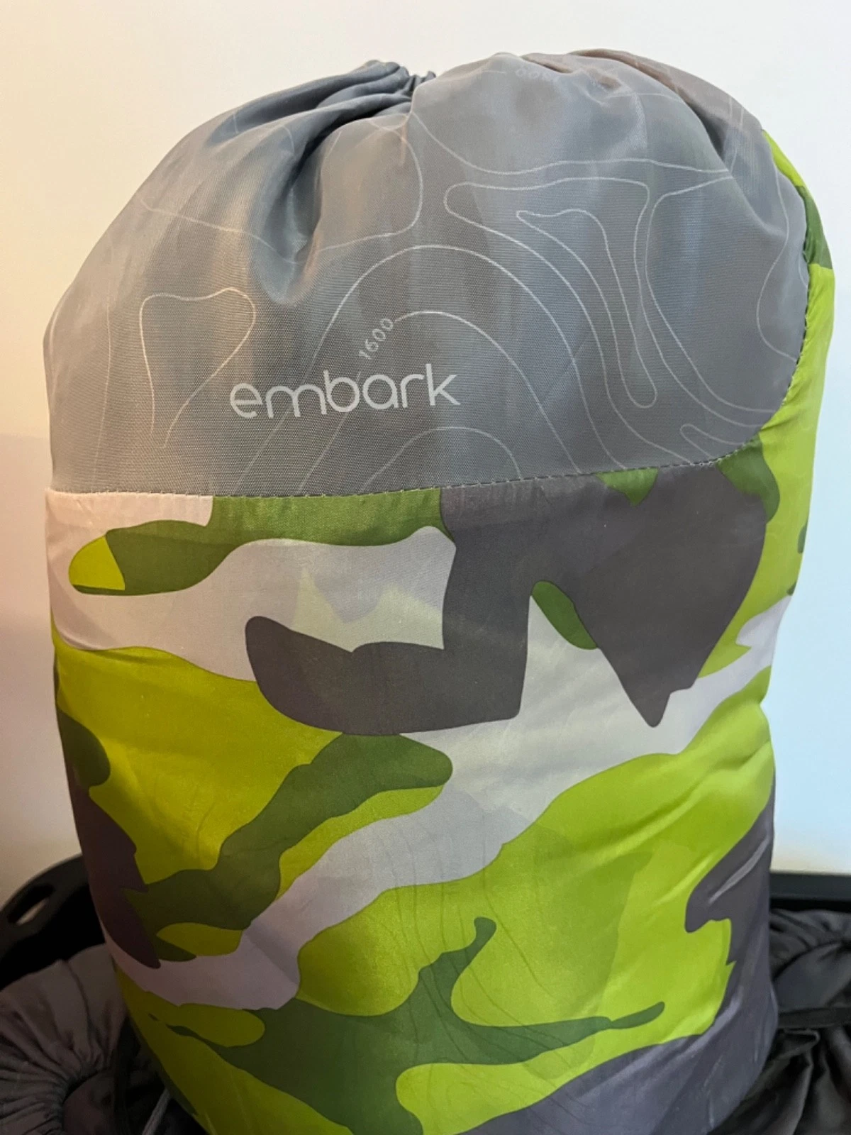 Embark Adult Sleeping Bag Camping & Outdoor Activities Made For 40 Degrees