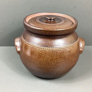 Bendigo Pottery Australia Brown Glazed Lidded Crock Lug Handles IN#711