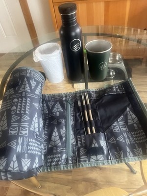 New UNITED BY BLUE, The Drink Kit, Thermos, Stainless Straws, Camping picnic