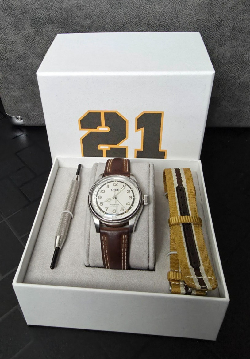 Oris Big Crown Pointer Date Roberto Clemente Limi… - image 1