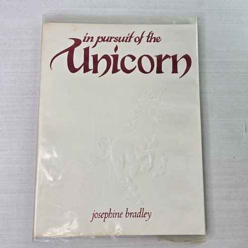 In Pursuit Of The Unicorn by Josephine Bradley PB Illustrated Fantasy Art Book - Picture 3 of 23