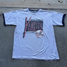 Vintage 90s Starter New York Yankees graphic t-shirt made in USA size large
