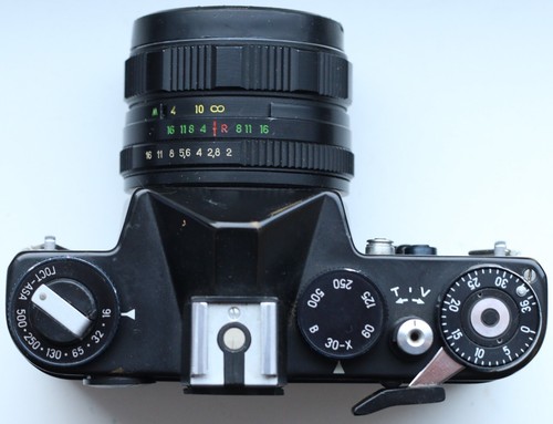 Vintage USSR Soviet Film Camera Zenith SD 35mm With Helios-44M-4 2/58 Lens - Picture 2 of 14