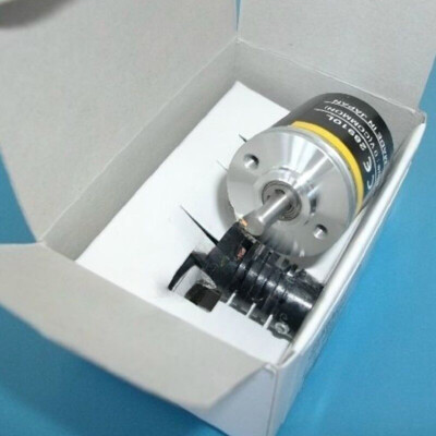 Omron Rotary Encoder E6A2-CS5C E6A2CS5C 100P/R New in Box NIB Free Ship