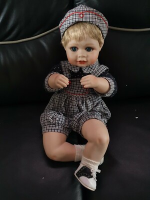 Andrew von The Hamilton Collection