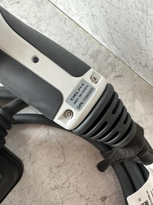 Genuine Mercedes-Benz Charging Cable A0005839304 DELPHI EV HYBRID 