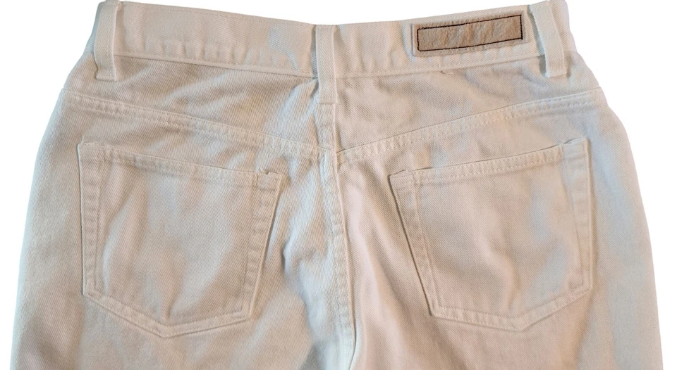 Женские джинсы Bill Blass Perfect Fit из искусственного меха белая джинсовая ткань 4 - Изображение 4 из 4