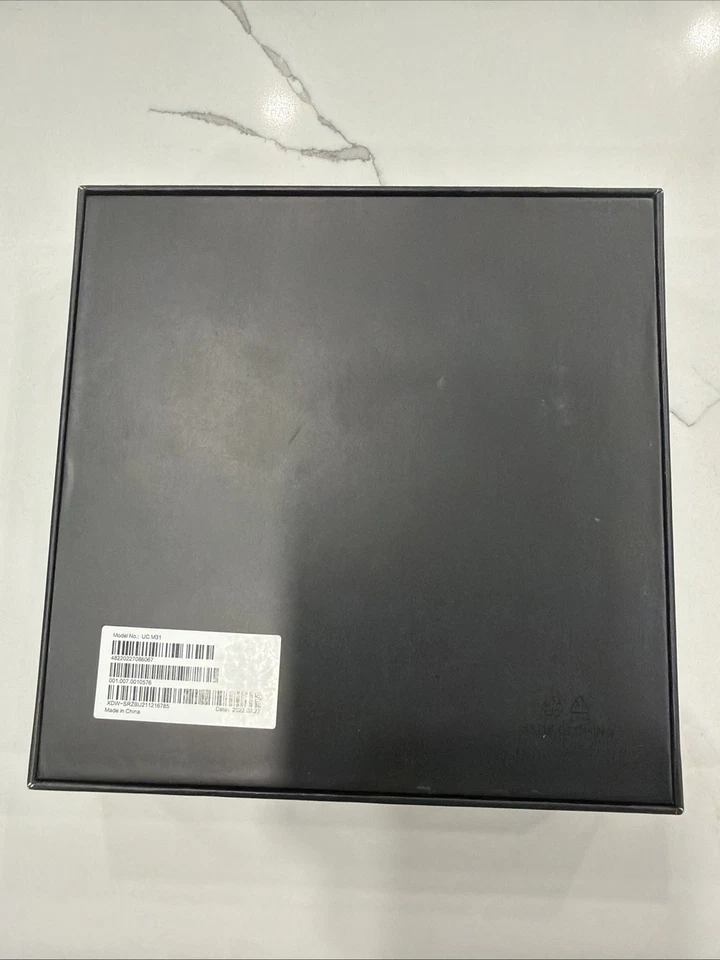 MAXHUB 180° USB Panoramic 4K Huddle Room Video Camera with Full Room Coverage - Image 2 of 4