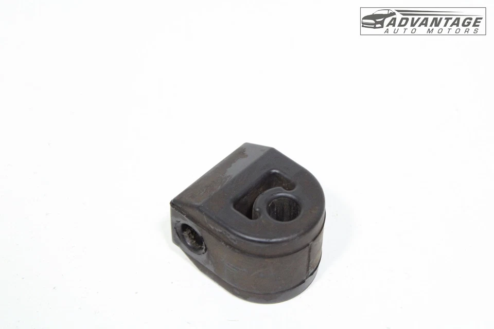 Nissan Murano 2009-2025 3,5 L V6 escape trasero silenciador tubo aislador suspensión OEM Foto 3 de 4