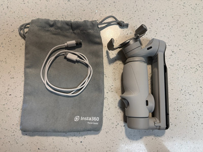 Insta360 Flow Smartphone Gimbal Stabilizer   Stone Gray
