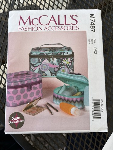 Travel Case McCall’s Pattern M7487 Cosmetic Case Uncut Zipper Container