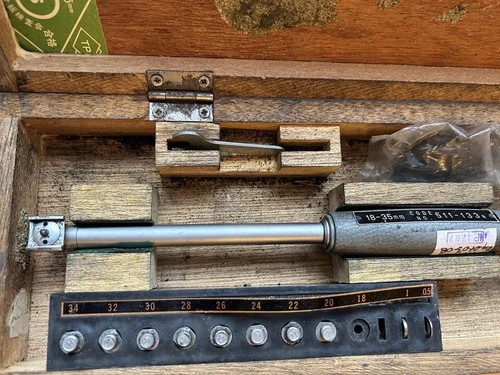 MITUTOYO DIAL CYLINDER Gauge Series 511-133 18-35 mm - Picture 2 of 5
