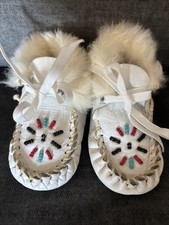 Vintage Beaded Native American Style Leather Minnetonka Baby Moccasin Shoes
