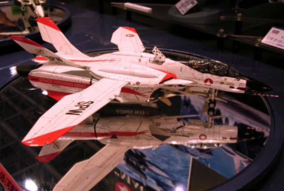 HASEGAWA HA65770 1/72 VF-0B Double Searts Macross Zero Assembly Model Kit - Image 3 of 4