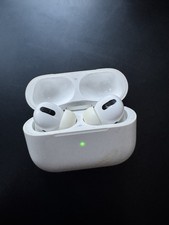 Apple AirPods Pro 1st Generation Charging Case And Earbuds - White A2084 Working