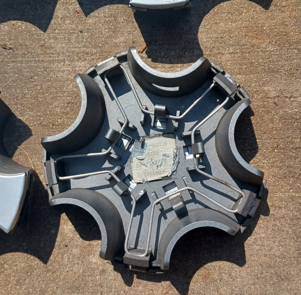 Juego de 4 tapas centrales Toyota Avalon Solara Camry, 1996-2002, pieza # 42603 AA020 S2 Foto 3 de 3