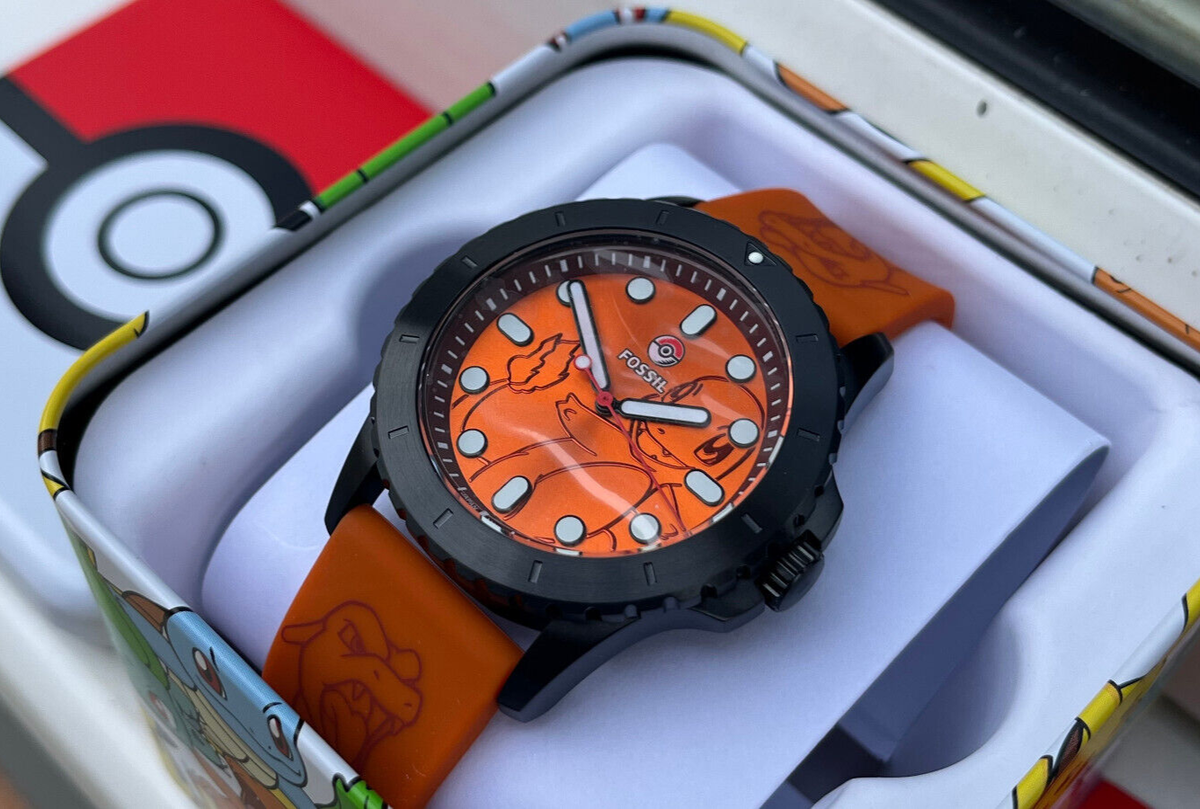 POKEMON CENTER X FOSSIL FS5957 ORANGE CHARMANDER DIAL CHARIZARD