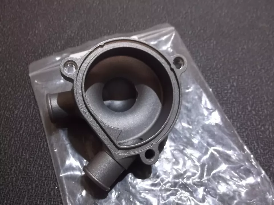 Husqvarna TE630 SMS630 nueva cubierta de bomba de agua 2010 2011 8000H1958 Foto 3 de 3