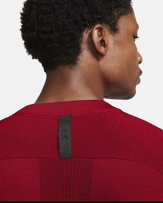 🐅 Nike Tiger Woods Sunday Red Golf Sweater, Size SMALL Crew Neck