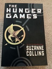 Hunger Games Ser.: The Hunger Games by Suzanne Collins (2010, Trade Paperback)