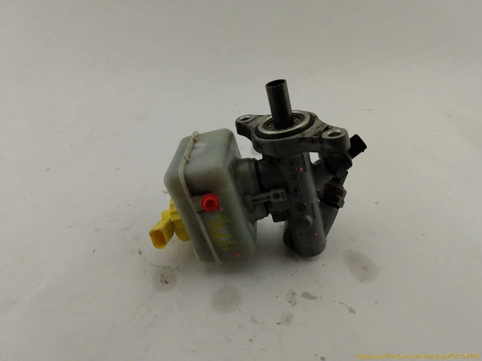 Cilindro maestro de freno con depósito para Audi TT MK1 8N CUPÉ 2000-2002 00 01 Foto 3 de 4