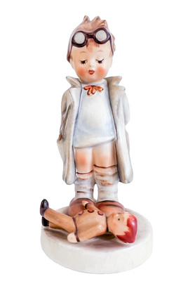 Vintage Goebel Hummel ''The Doctor w/ Doll'' Porcelain Figurine #127