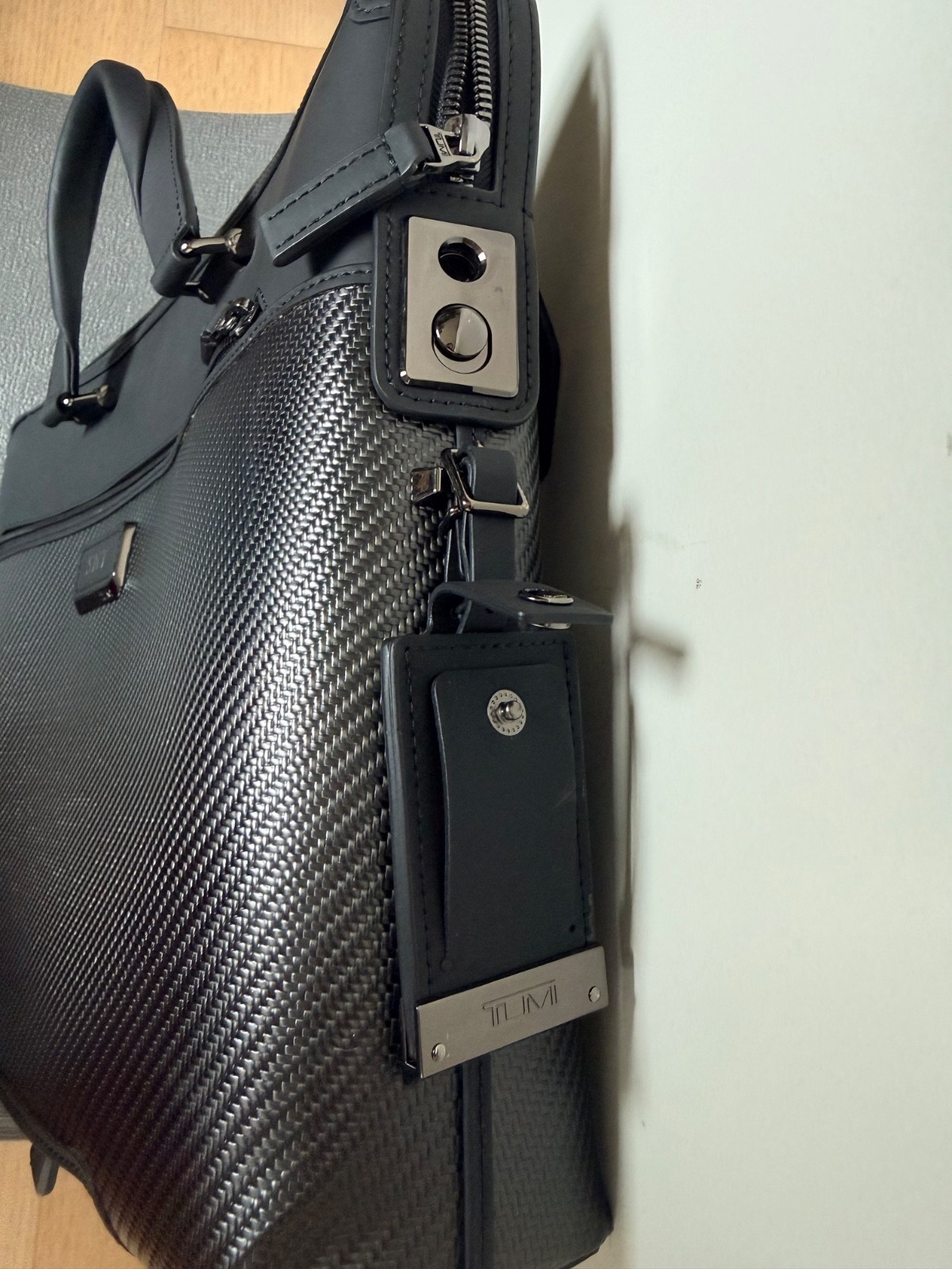Tumi Gibson Ashton Slim Briefcase Carbon CFX w/All Accessories image 2