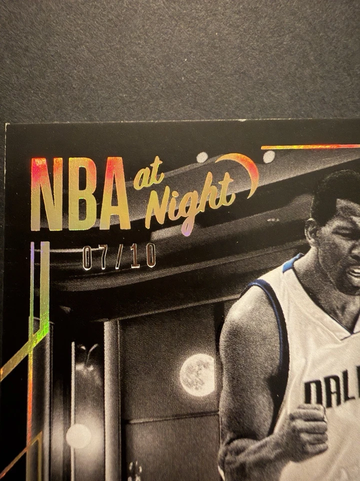 2024-25 MICHAEL FINLEY 7/10 AUTOGRAFADO PANINI NOIR NBA À NOITE AUTÓGRAFOS - Imagem 2 de 3