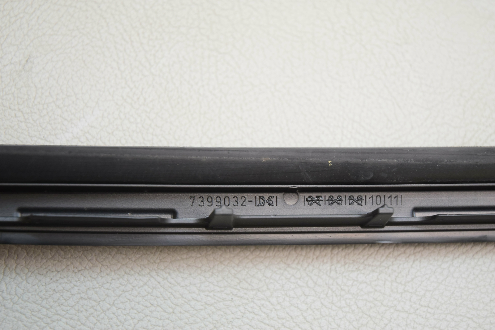 BMW X3 G01 F97 Front Right N Left Windshield Drip Trims OEM  