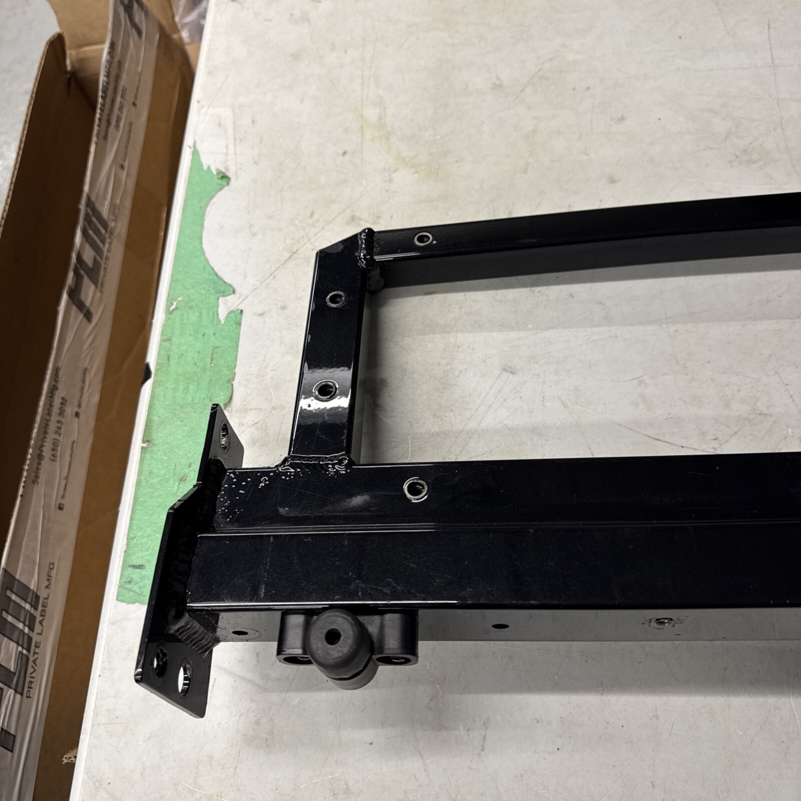 08-15 AUDI R8 REAR UPPER CROSS PANEL FOR TAILGATE LATCH 420814291D