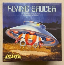 Atlantis A256 The Flying Saucer 1/72 Plastic Model Kit