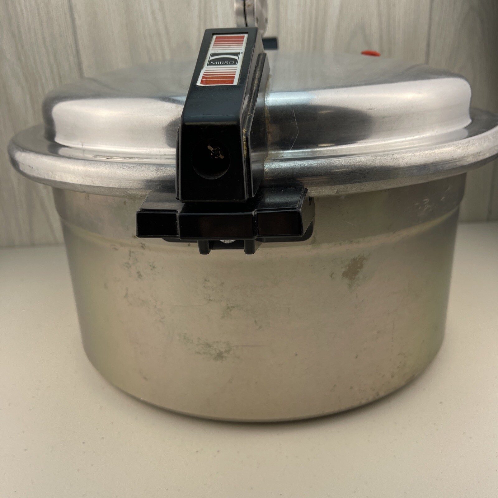 M051211 Canner Mirro Cooker Matic Pressure cooker 12 qt aluminum No
