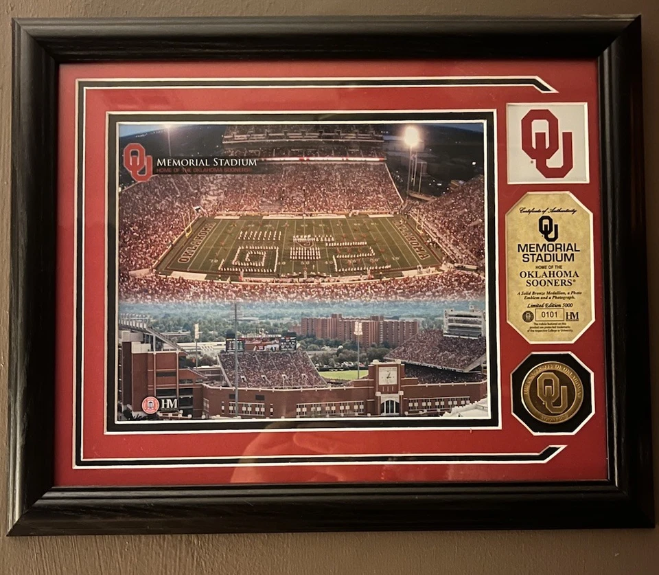 Oklahoma Sooners Memorial Stadium Limited Ed. 0101 / 5000 Pic & bronze medallion - Image 2 of 4