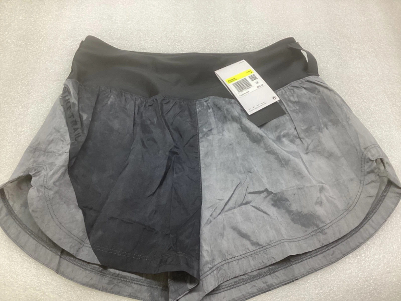 NEW NIKE TRAIL Women’s Repel Mid-Rise Brief-Lined Running Shorts Size S MSRP $70