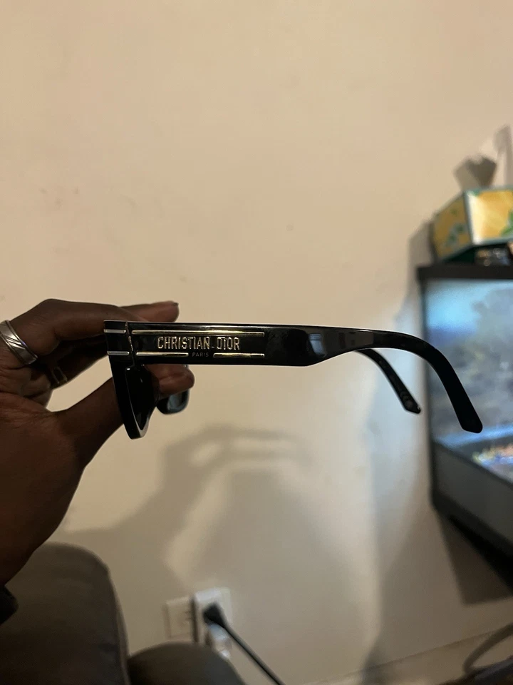 Gafas de sol Christian Dior Signature negro dorado DIORSIGNATURE S6U Cat CD40074U Foto 3 de 4