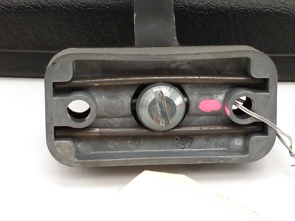 Volvo 850 Interior Center Rear View Mirror Fits 1992 1993 1994 1995 1996 1997 92 - Image 3 of 4