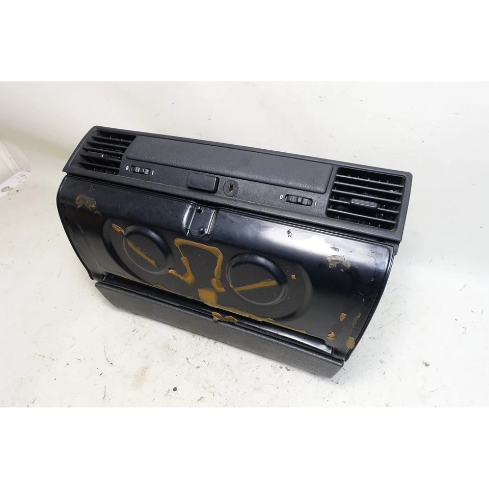 Conjunto de guantera BMW E36 serie 3 1996-1999 dañada con rejillas de ventilación negra OEM Foto 3 de 4