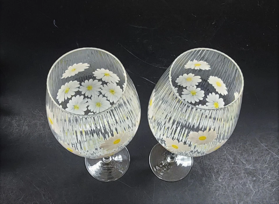 NUEVO JUEGO DE 2 PIEZAS CRISTALES TRANSPARENTES, MARGARITA PINTADA A MANO EN BLANCO, COPA DE VINO AMARILLA, COPA Foto 4 de 4